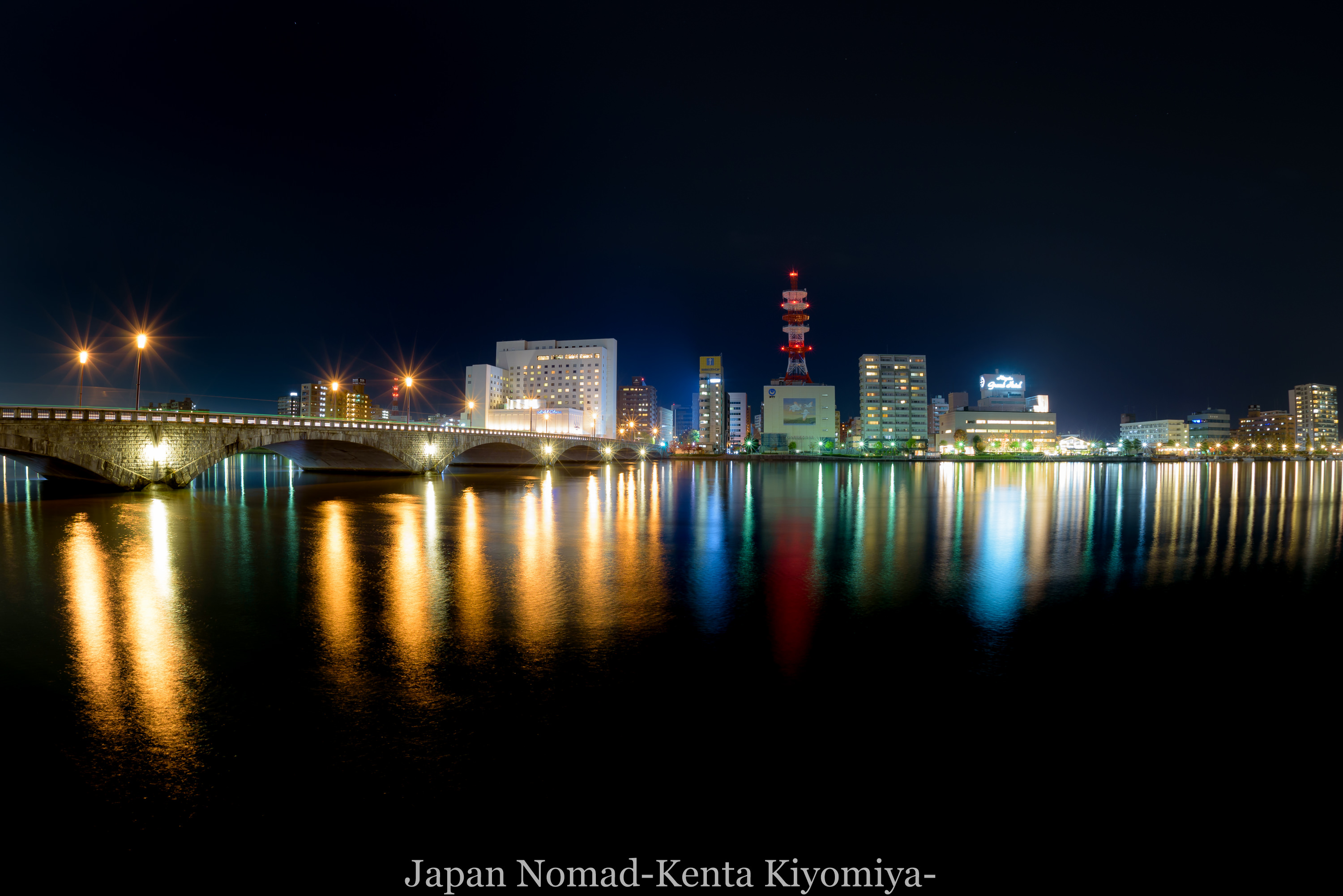 旅135日目 ばかうけ展望室から眺める新潟の絶景夜景 Japan Nomad 旅と山と写真のブログ