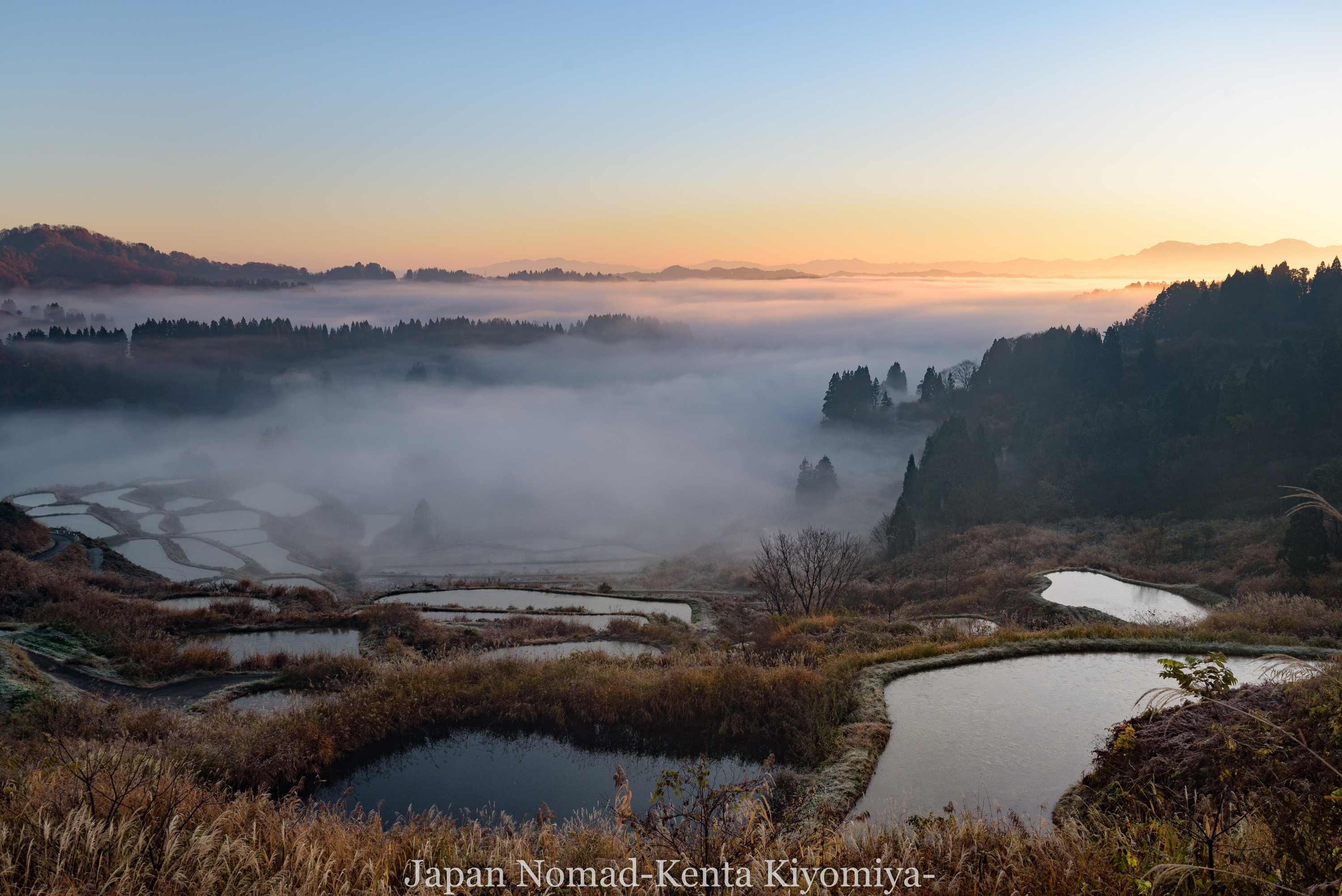 旅141日目 新潟県 星峠の棚田 で極寒に耐えながら雲海と棚田の絶景を撮影 Japan Nomad