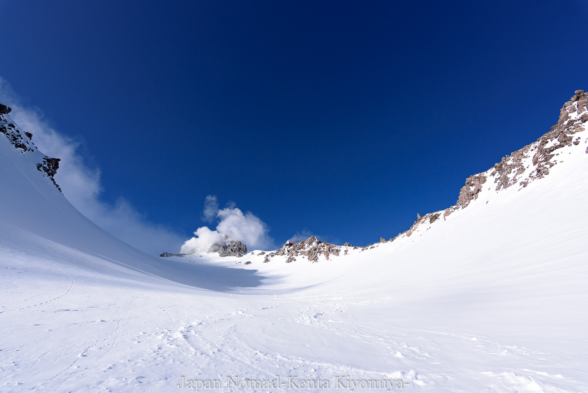 北アルプス 焼岳 雪山登山 厳冬期 ツェルト泊 燃える焼岳で初のツェルト泊 Japan Nomad